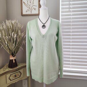 Banana Republic -  Long Sleeve - V Neck - Light Pastel Green - Medium